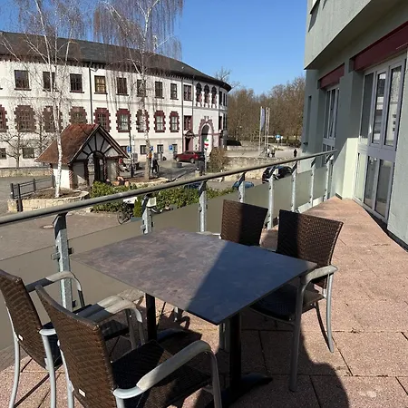 Am Schloss Meiningen